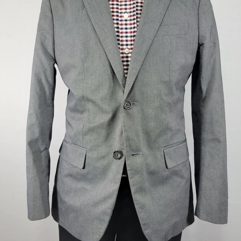 Banana Republic fit remember collar